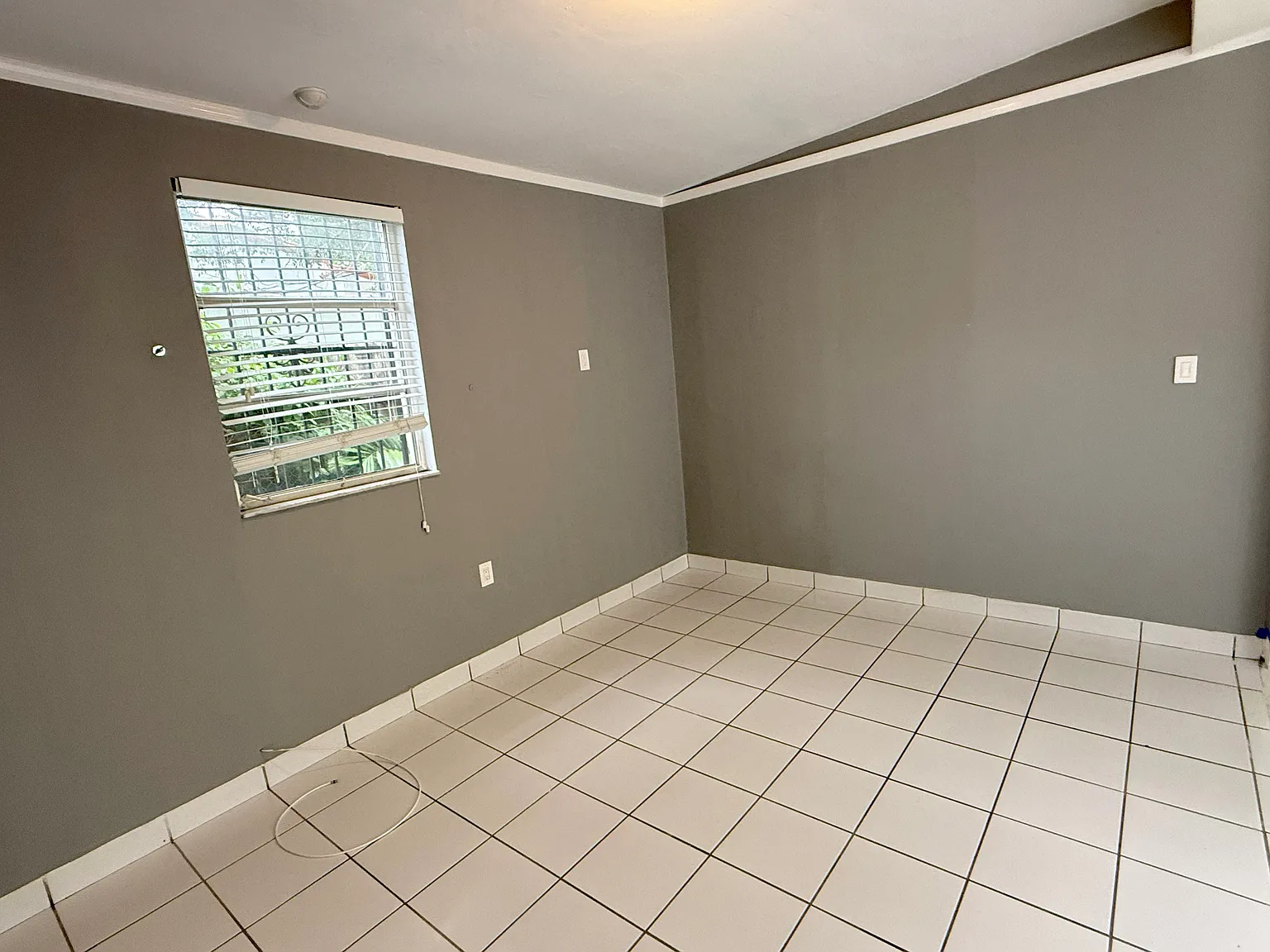 1151 SW 16th Ave — Photo 3