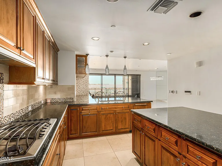7175 E Camelback Rd #707 — Photo 4
