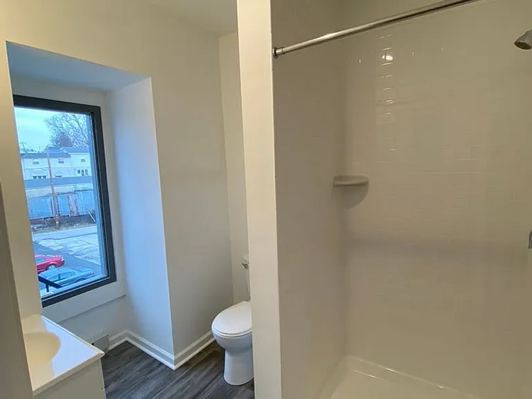 225 High St — Photo 4