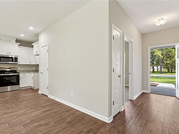 5th image of 184 Herrin Rd
