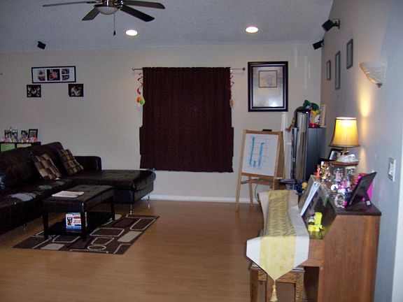 2nd image of 568 NW Azine Avenue