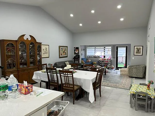 22230 Fresno Ter — Photo 2