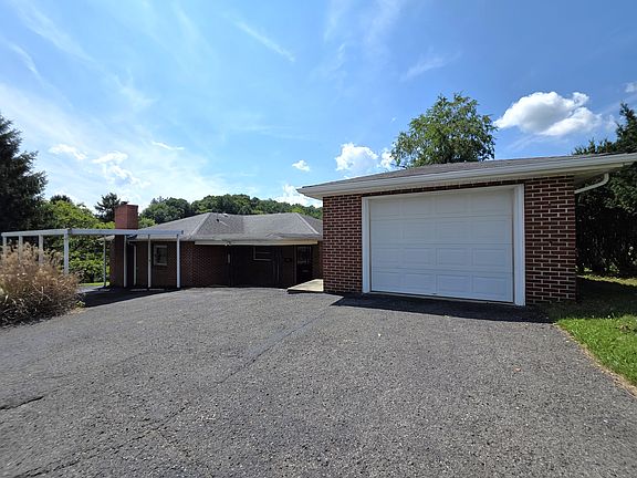 3rd image of 1100 Morningstar Ln
