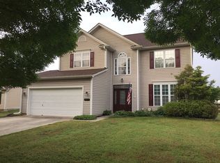 15711 Southern Garden Ln, Charlotte, NC 28278