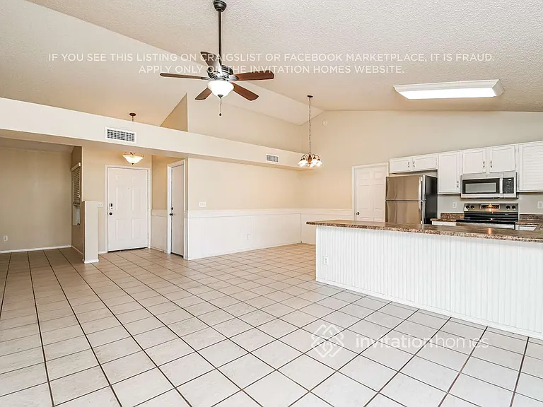 128 W Indigo St — Photo 8