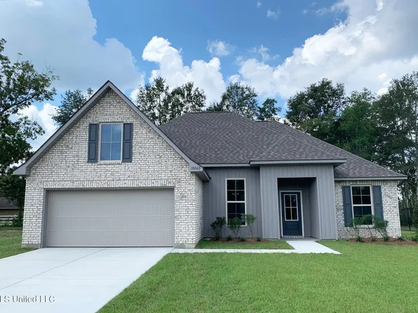 10060 Patrick Dr, Gulfport, MS 39503