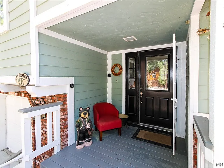 42109 Evergreen Dr — Photo 2