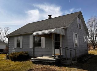 7784 S River Rd, Marine City, MI 48039