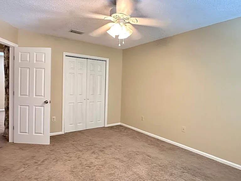 835A Ellen St — Photo 12