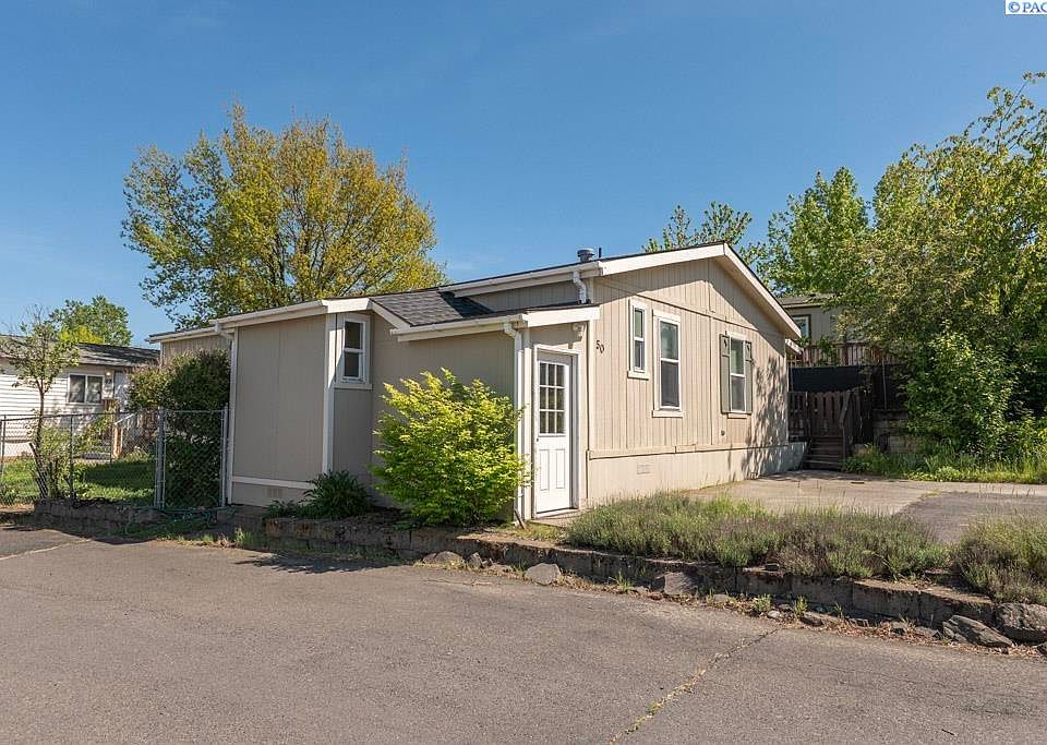 1st image of 260 NW Golden Hills Dr Space 50