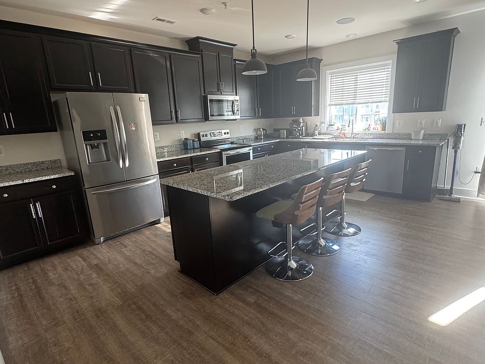 1st image of 4244 Broad Hill Dr Unit B