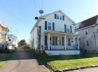 43 Fort St, Forty Fort, PA 18704