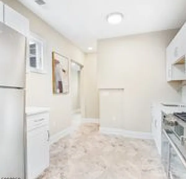 526 E Broad St #2 — Photo 7