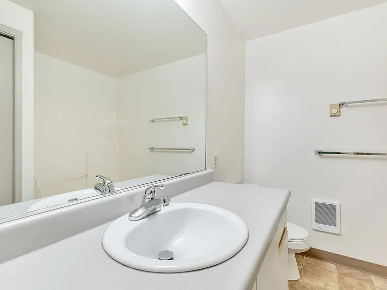Wahanna Creek Apartments ~ Doney 26-1117DON — Photo 17