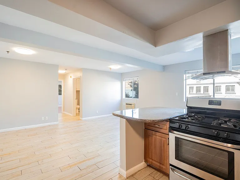 6740 Franklin Pl — Photo 15
