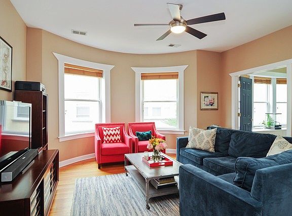 2nd image of 1436 W Carmen Ave #2
