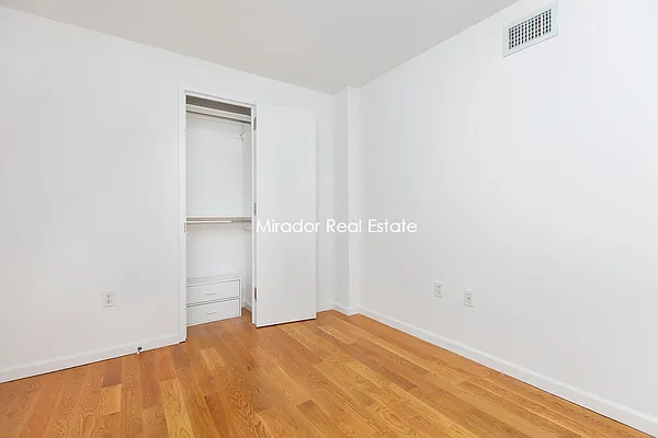 Rented by Mirador Real Estate | media 16