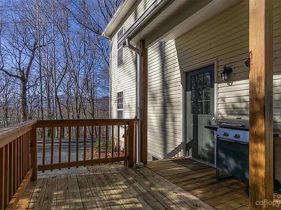 3rd image of 151 Hodges Dr