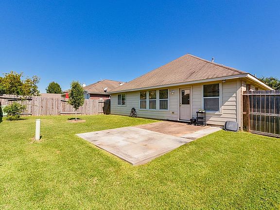 4th image of 18511 Windy Village Ln