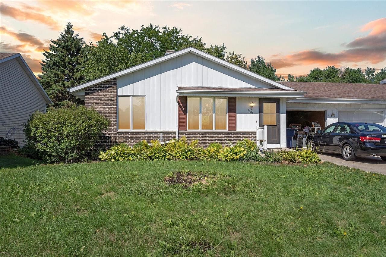 1003 North Wuthering Hills Drive, Janesville, WI 53546 Zillow