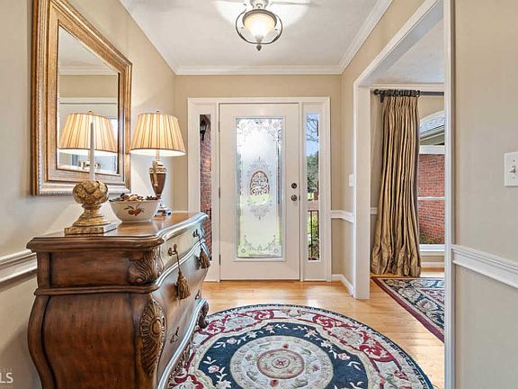 2nd image of 605 English Ct