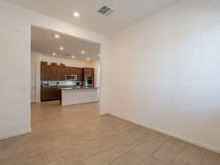 12442 N Appling Ave — Photo 8