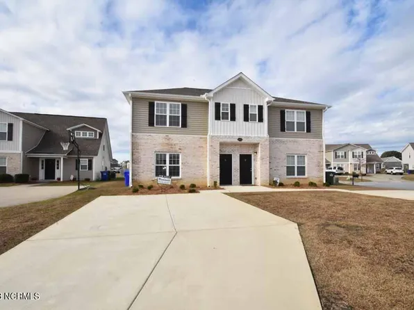 2405 Chavis Dr #A, Greenville, NC 27858