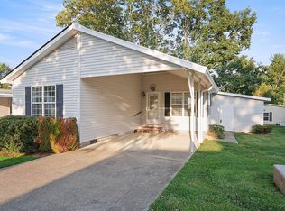 213 Sweet Ln, Hendersonville, NC 28792