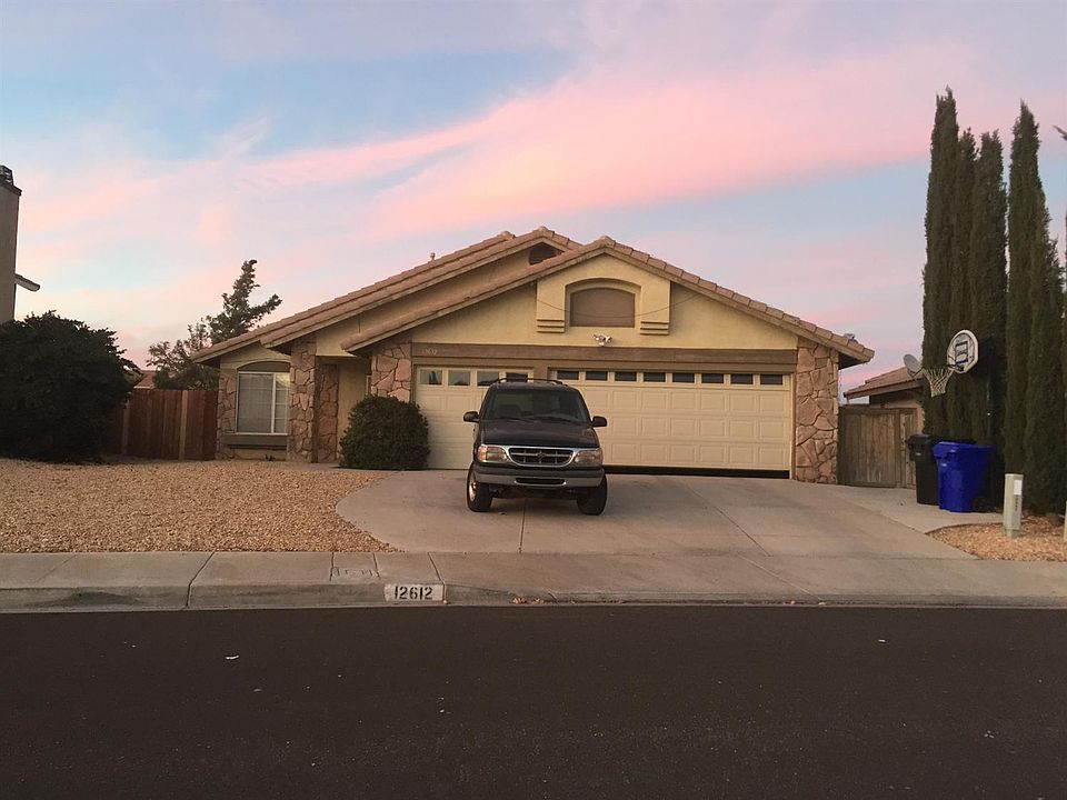 1st image of 12612 Silver Saddle Way