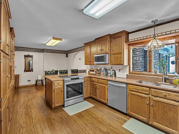 27th image of this home