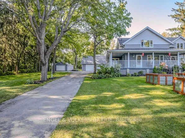112 Lakeshore Rd W, Oro Medonte, ON L0L 2E0
