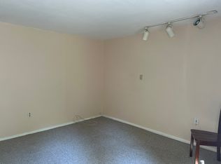(Undisclosed Address), Huntington, NY 11743