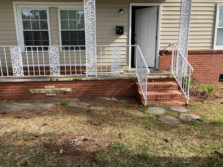 1618 Washington St — Photo 12