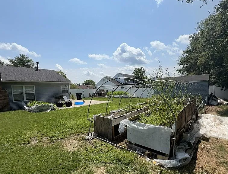 4 Patricia Ln — Photo 23