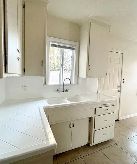 3313 Adriatic Ave — Photo 5