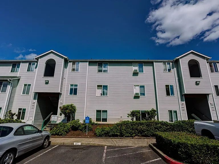 Cascade Village Estacada — Photo 23