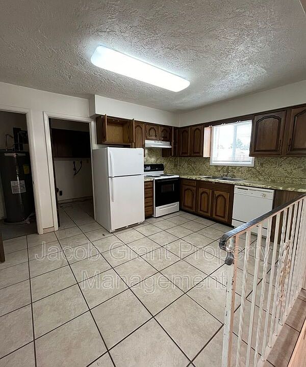598 Hansen Ave APT 1, Idaho Falls, ID 83402 Zillow