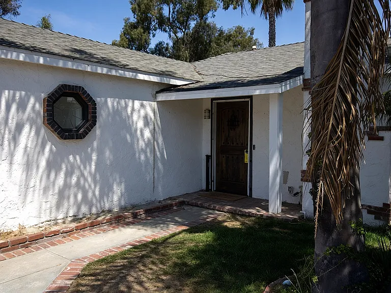 1953 Republic Ave — Photo 2