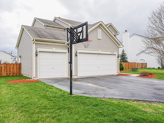 2nd image of 3139 Venetian Way