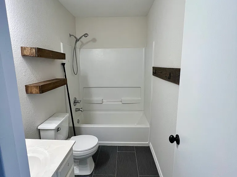 Fill bathroom