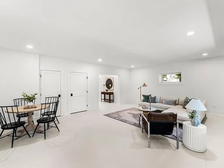 2771 Guthrie St SE — Photo 45