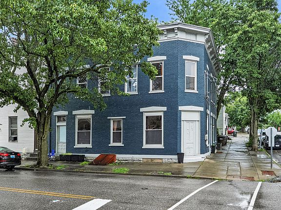 2nd image of 236 E 9th St
