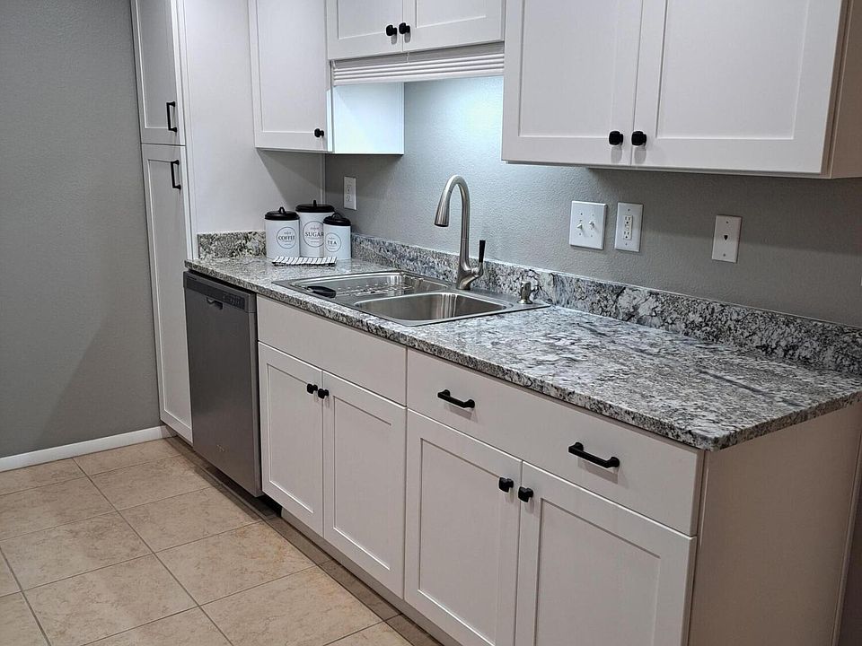 1st image of 13264 W COUNTRYSIDE Drive