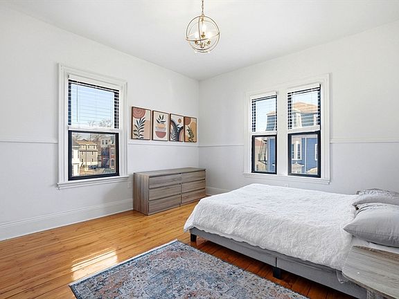 2nd image of 3 Laurel St