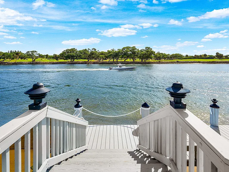336 Golfview Rd #Penthouse 12 — Photo 2