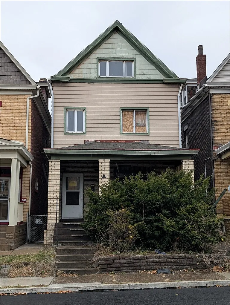 507 Center St photo 1