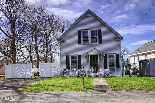 16 Kemp Ave Photo 1