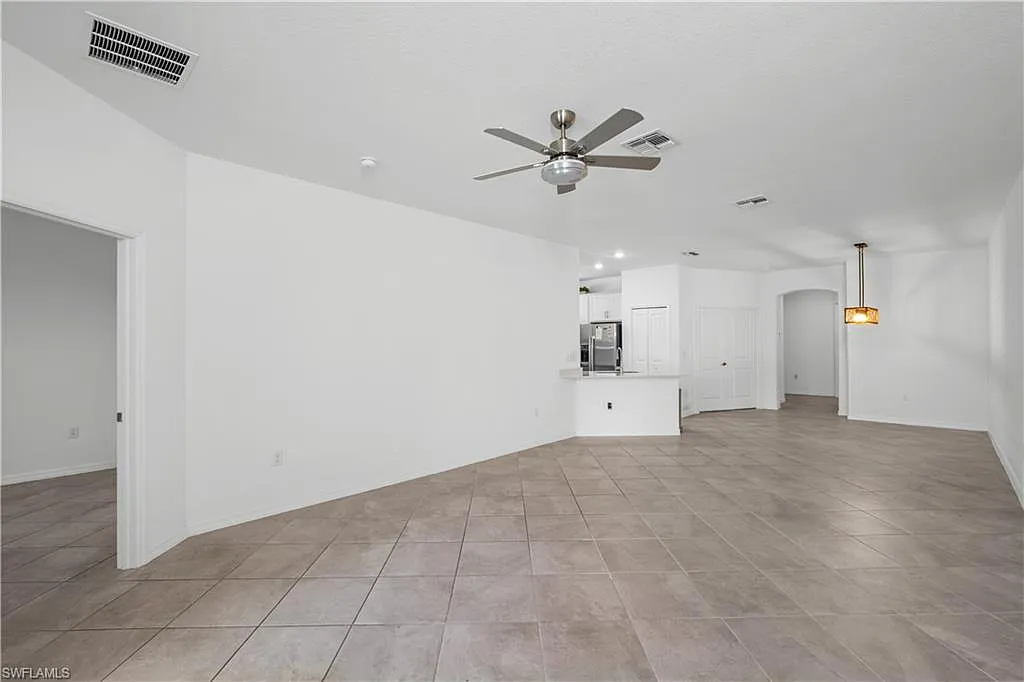 2 bed, 2.0 bath, 1560 sqft, $2,600 — Photo 3