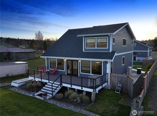 2805 N Bluff Road, Greenbank, WA