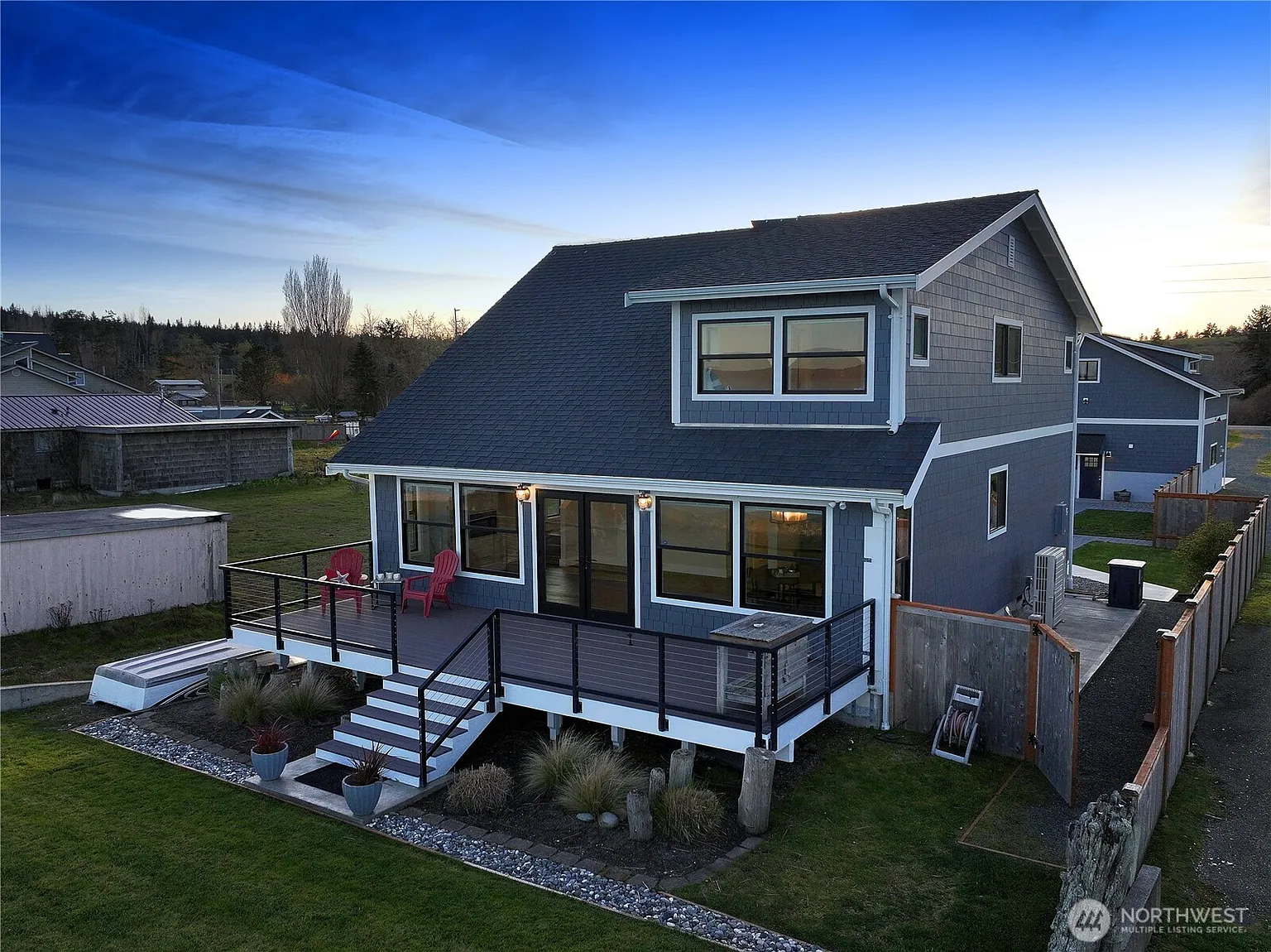 2805 N Bluff Road photo 1